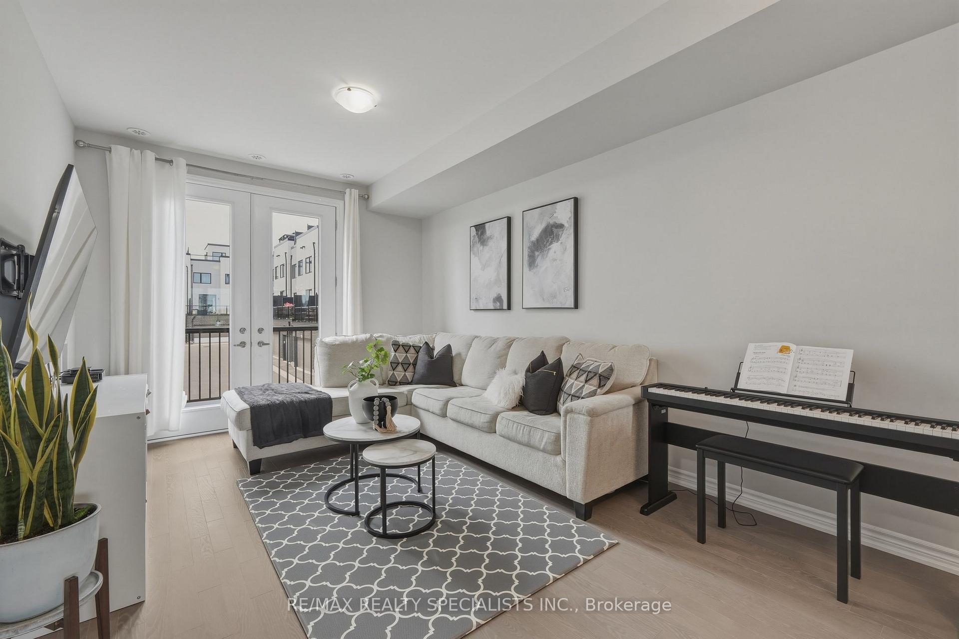 Photo 5 of Unit 20, 348 Wheat Boom Drive, Oakville, Joshua Meadows — HOMEH