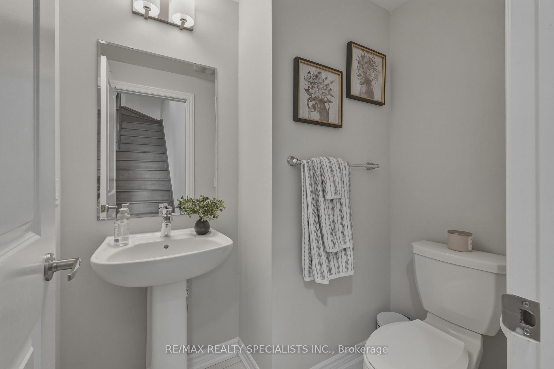 Photo 17 of Unit 20, 348 Wheat Boom Drive, Oakville, Joshua Meadows — HOMEH