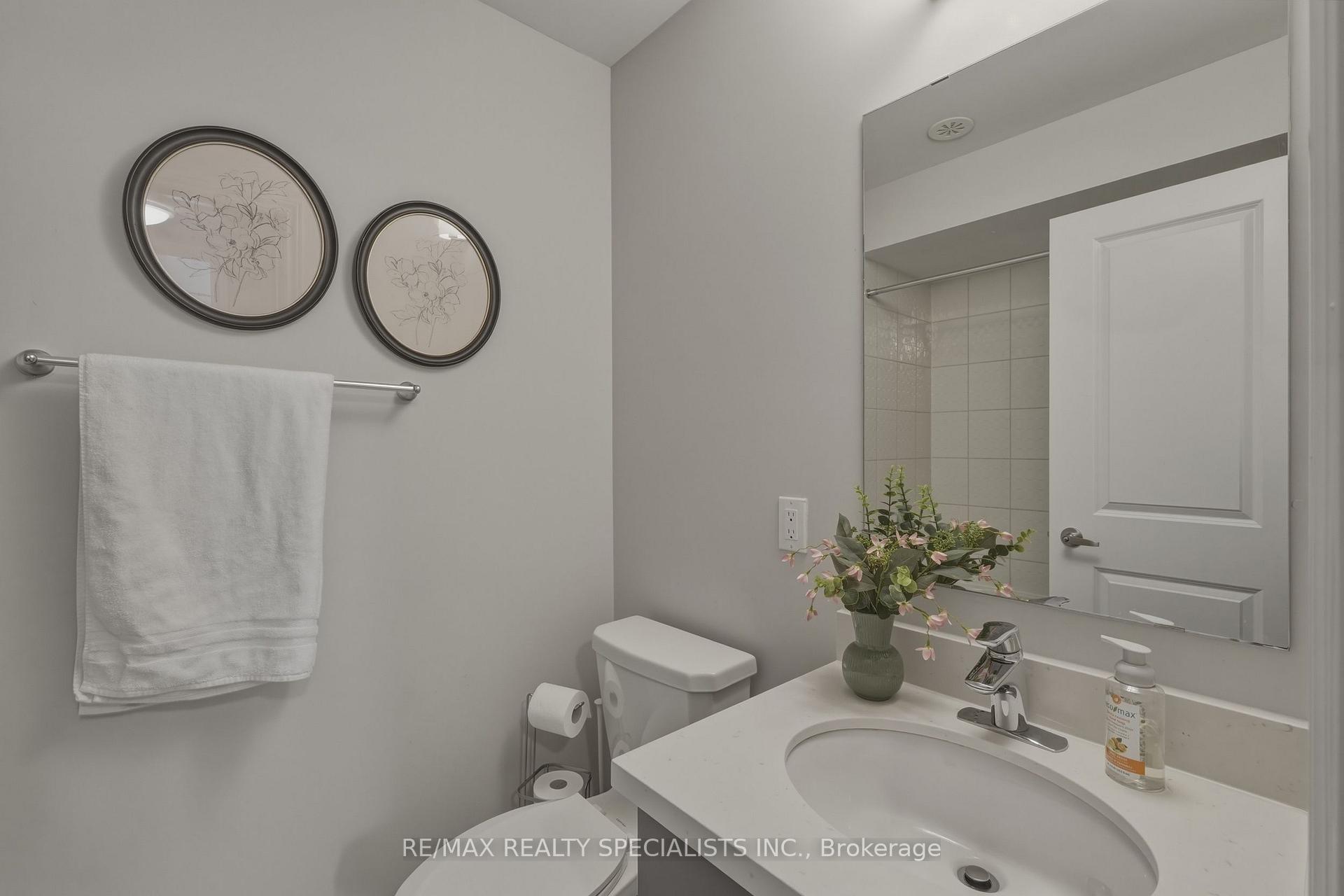 Photo 24 of Unit 20, 348 Wheat Boom Drive, Oakville, Joshua Meadows — HOMEH