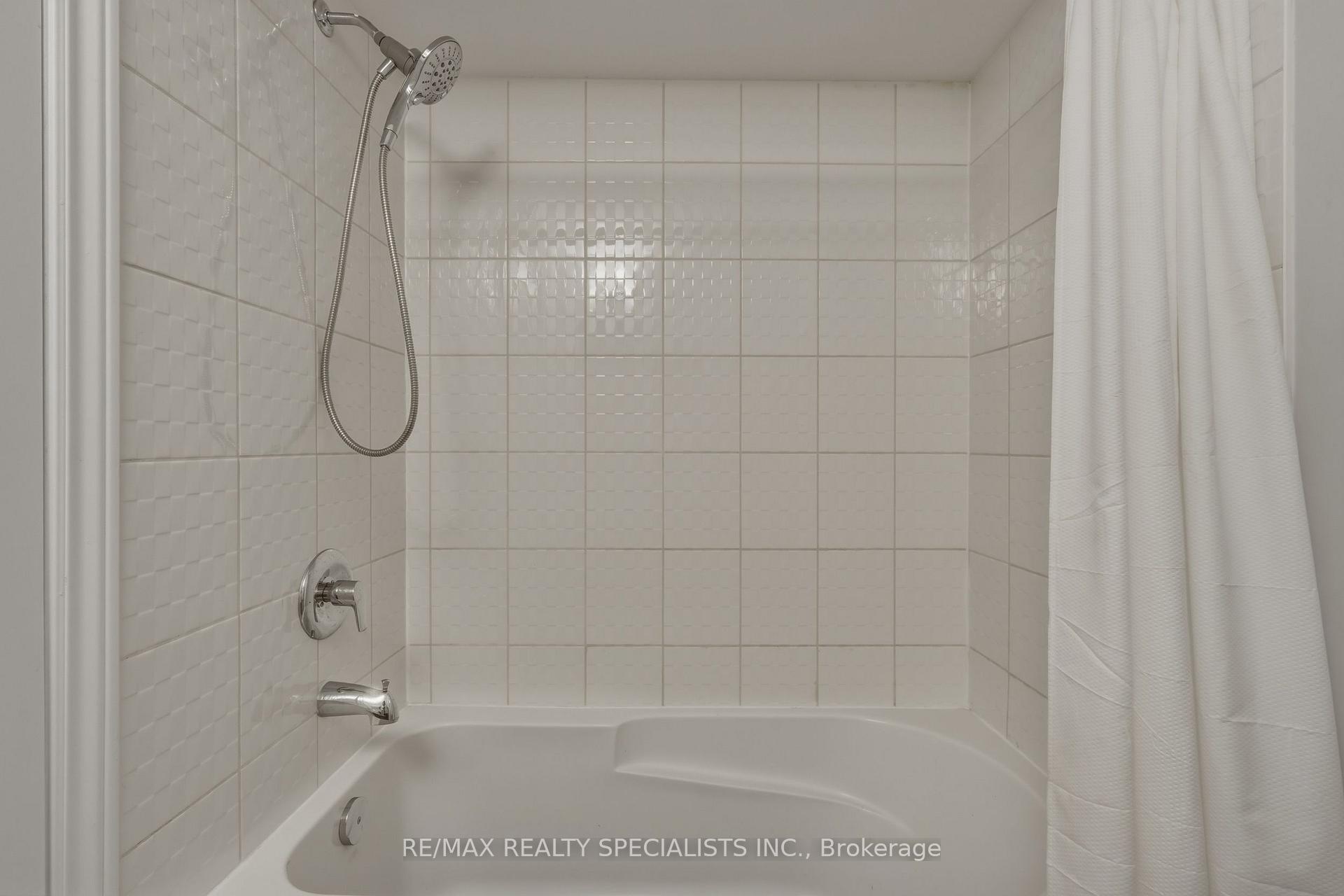 Photo 25 of Unit 20, 348 Wheat Boom Drive, Oakville, Joshua Meadows — HOMEH