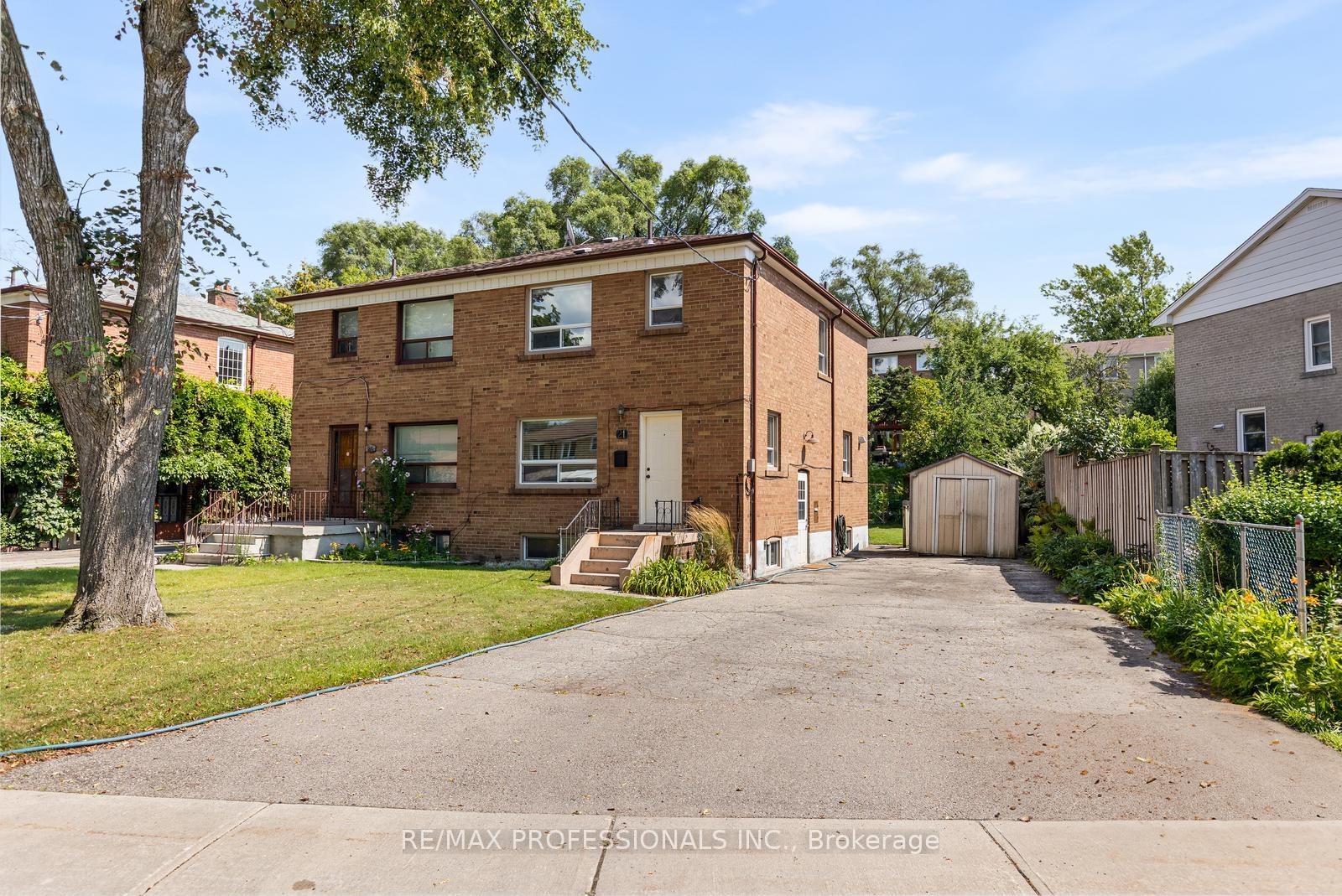 Photo 1 of 21 Brendwin Road, Toronto, Rockcliffe-Smythe — HOMEH
