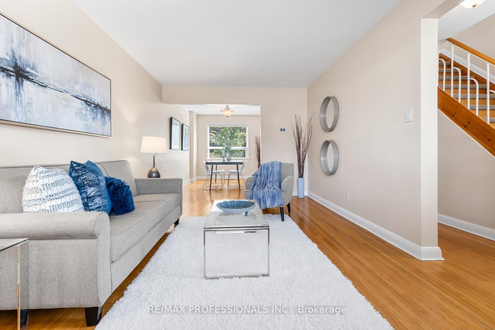 Photo 6 of 21 Brendwin Road, Toronto, Rockcliffe-Smythe — HOMEH