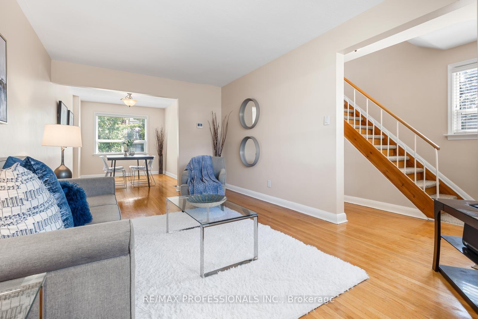 Photo 8 of 21 Brendwin Road, Toronto, Rockcliffe-Smythe — HOMEH