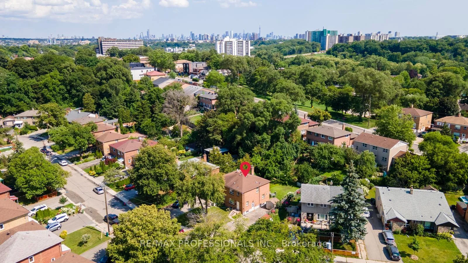 Photo 42 of 21 Brendwin Road, Toronto, Rockcliffe-Smythe — HOMEH
