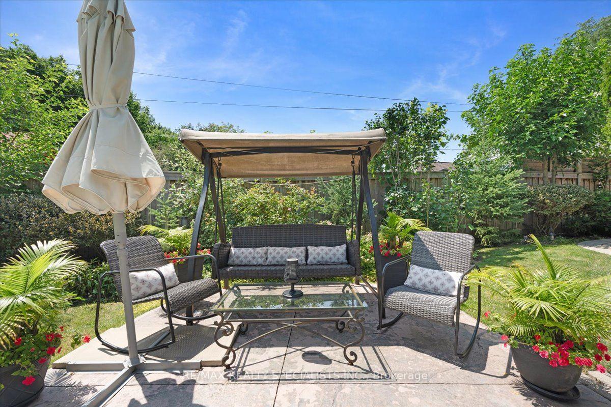 Photo 43 of 63 Suburban Drive, Mississauga, Streetsville — HOMEH
