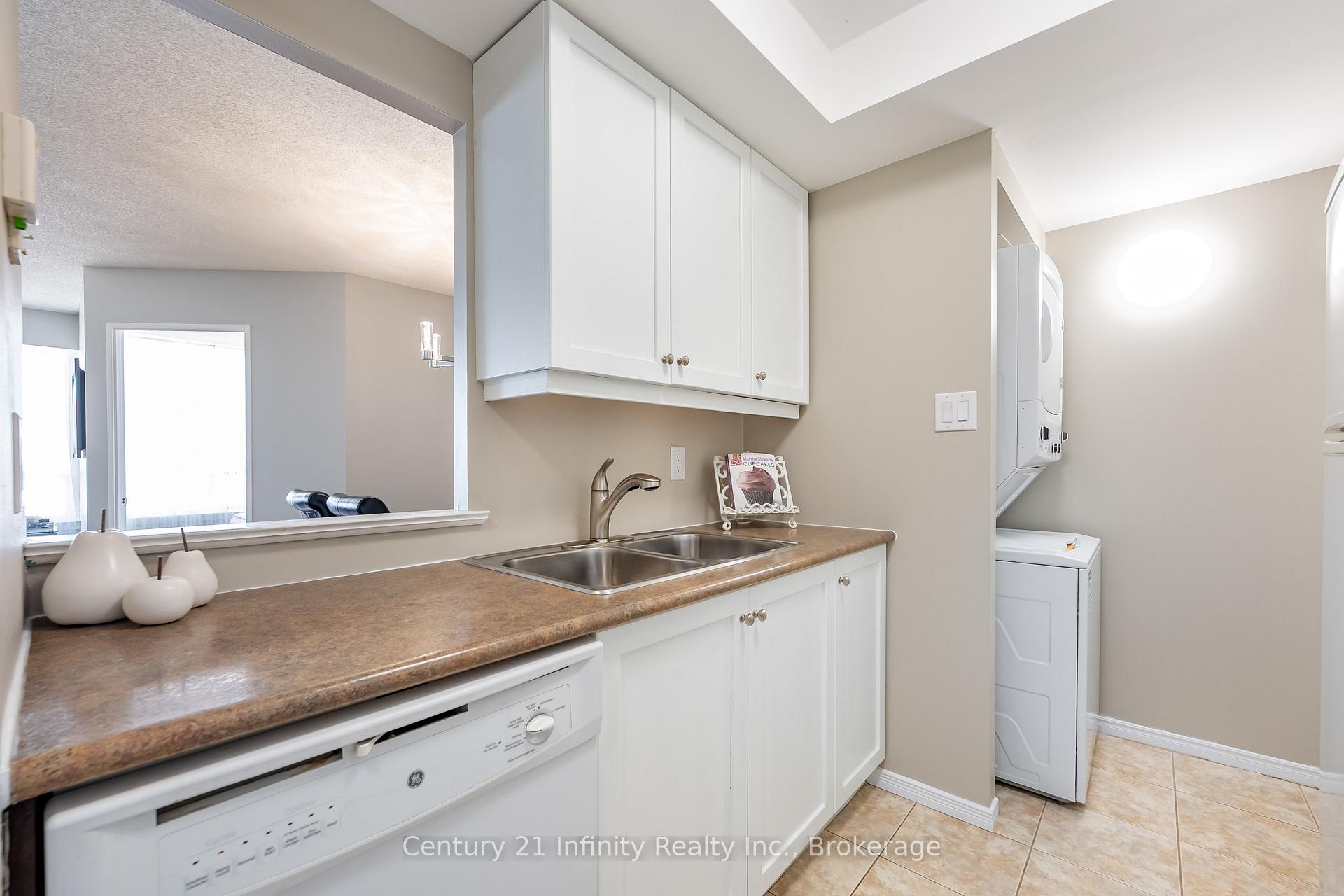 Photo 2 of Unit 1206, 5 Greystone Walk Drive, Scarborough, Kennedy Park — HOMEH
