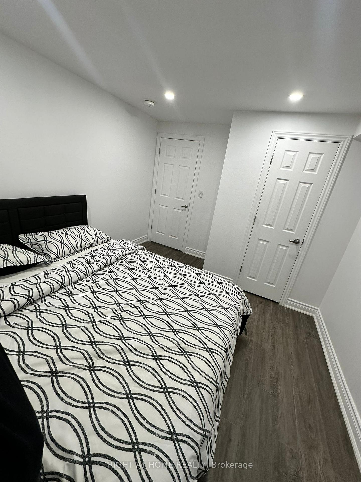 Photo 6 of 97 Forest Edge Crescent, East Gwillimbury, Holland Landing — HOMEH