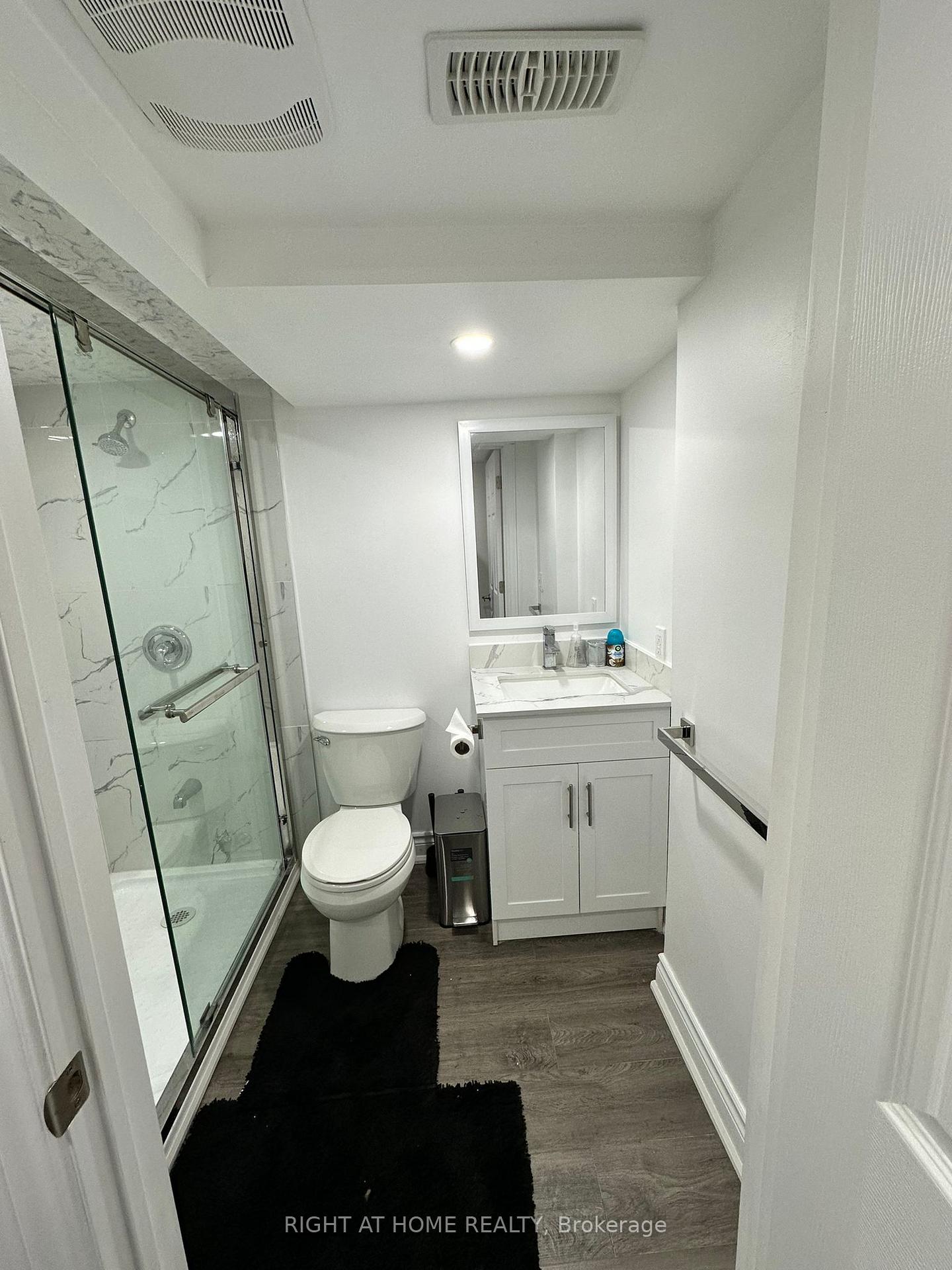 Photo 9 of 97 Forest Edge Crescent, East Gwillimbury, Holland Landing — HOMEH