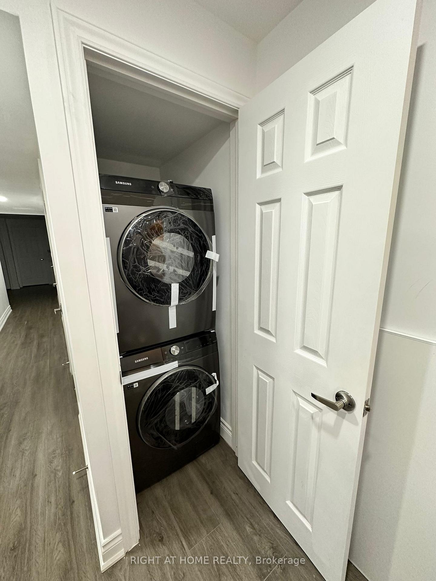 Photo 12 of 97 Forest Edge Crescent, East Gwillimbury, Holland Landing — HOMEH
