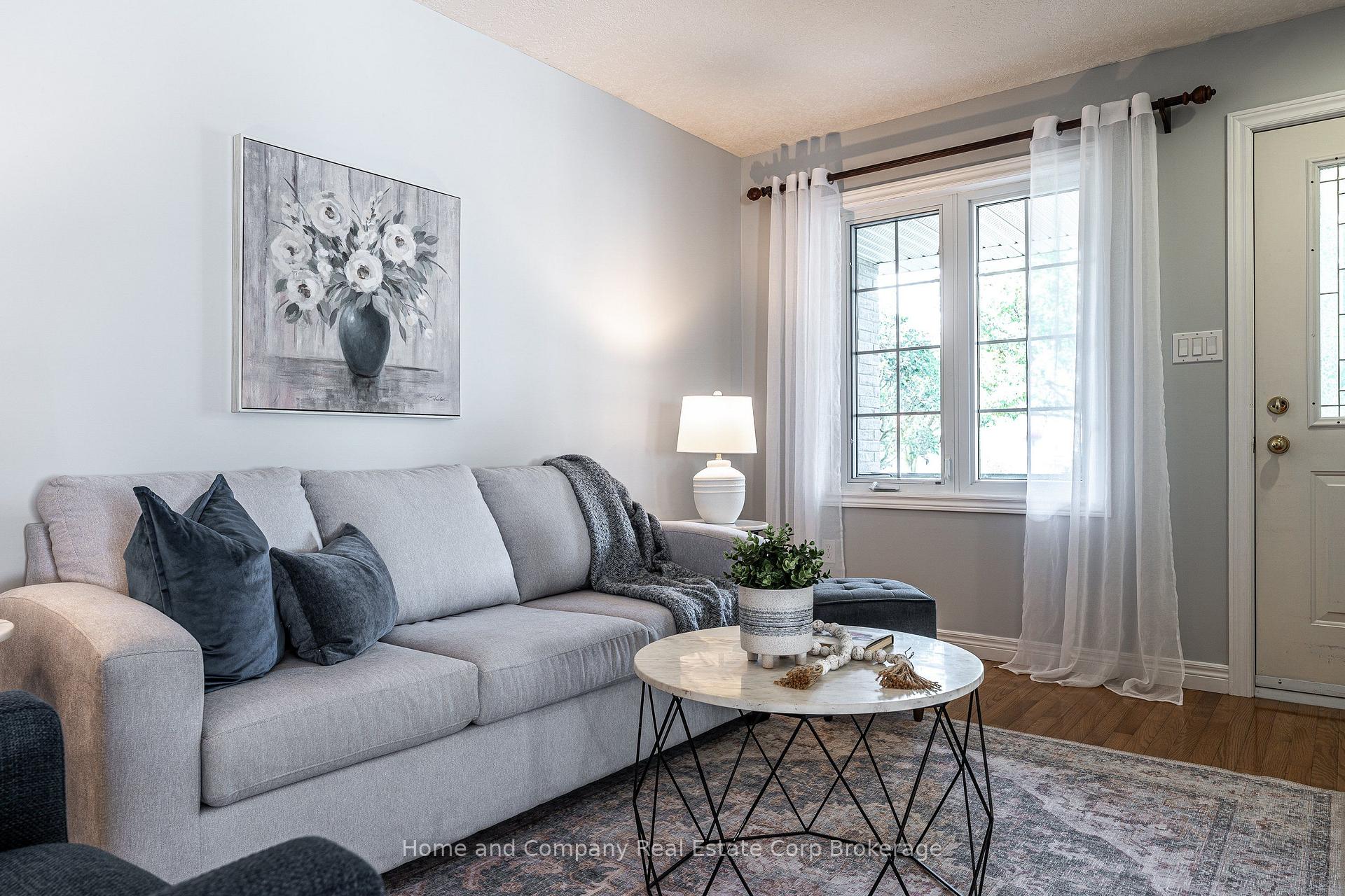 Photo 4 of 402 Douglas Street, Stratford — HOMEH