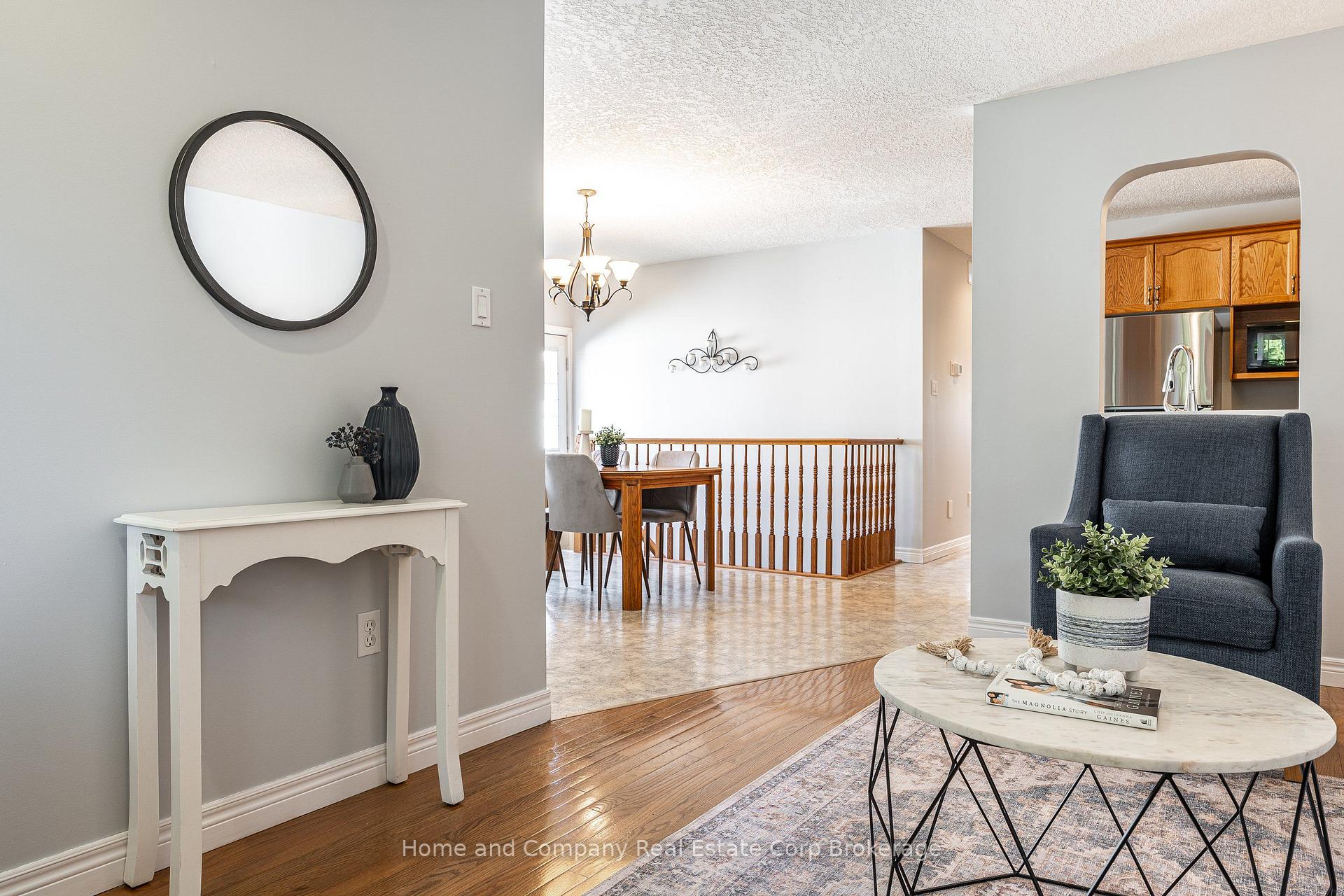 Photo 7 of 402 Douglas Street, Stratford — HOMEH