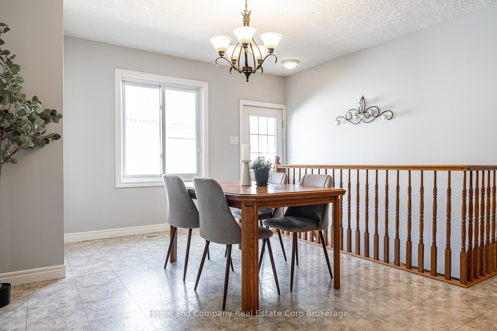 Photo 8 of 402 Douglas Street, Stratford — HOMEH
