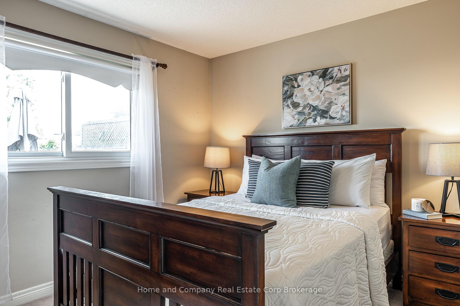 Photo 22 of 402 Douglas Street, Stratford — HOMEH