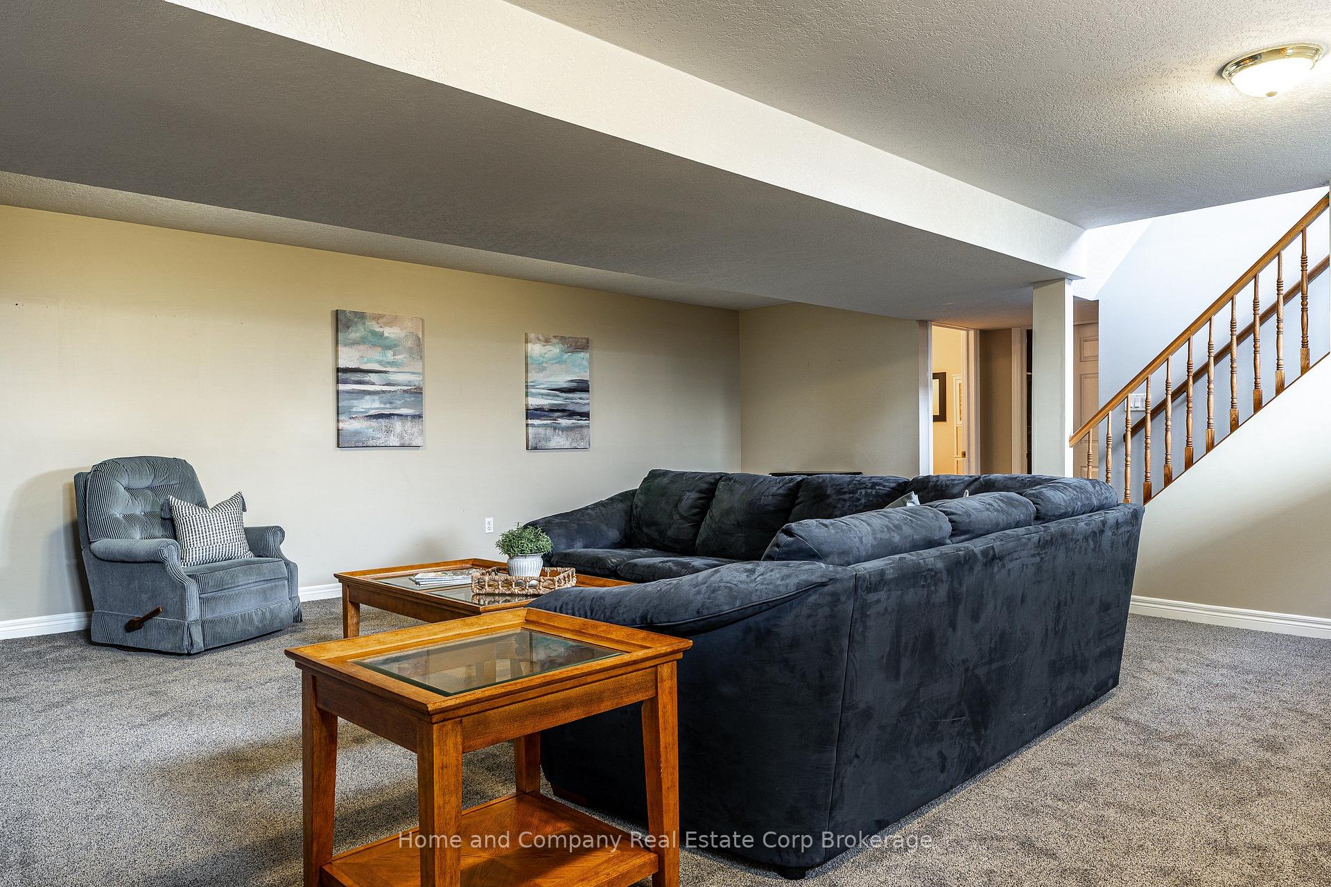 Photo 26 of 402 Douglas Street, Stratford — HOMEH