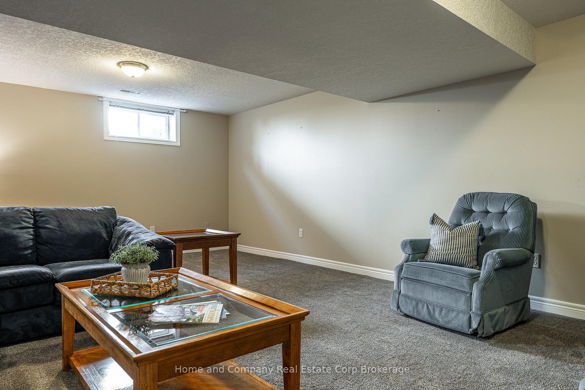 Photo 28 of 402 Douglas Street, Stratford — HOMEH