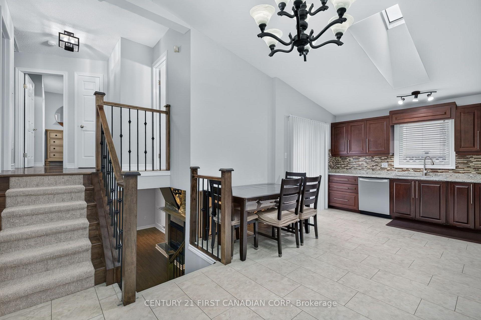 Photo 15 of 14 Kristina Crescent, London, South X — HOMEH