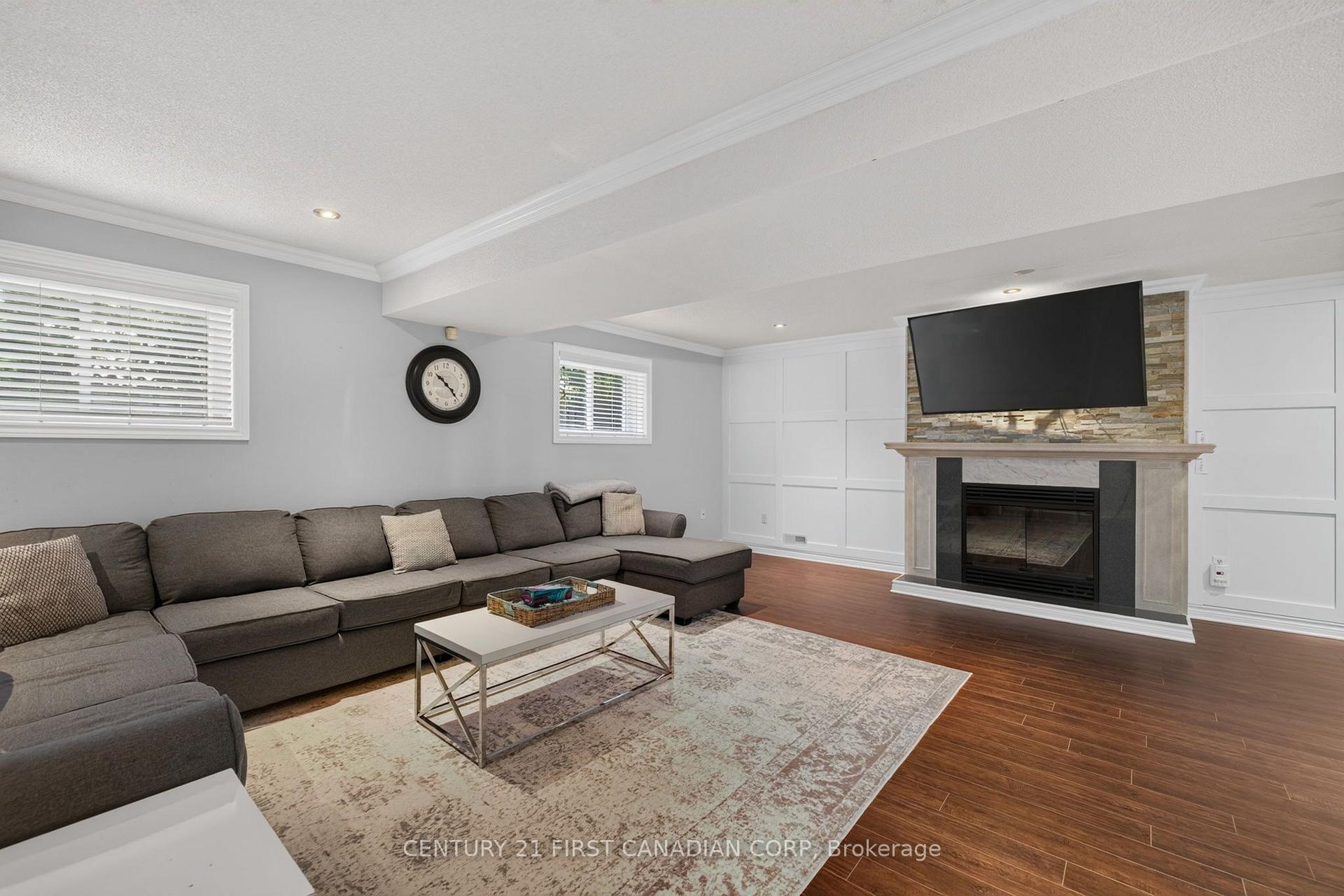 Photo 35 of 14 Kristina Crescent, London, South X — HOMEH
