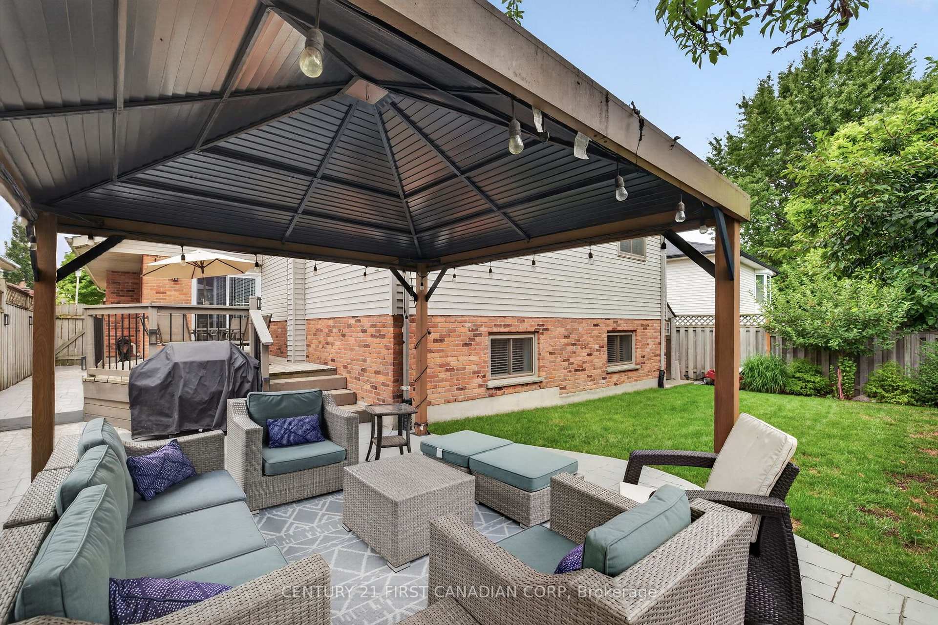 Photo 46 of 14 Kristina Crescent, London, South X — HOMEH