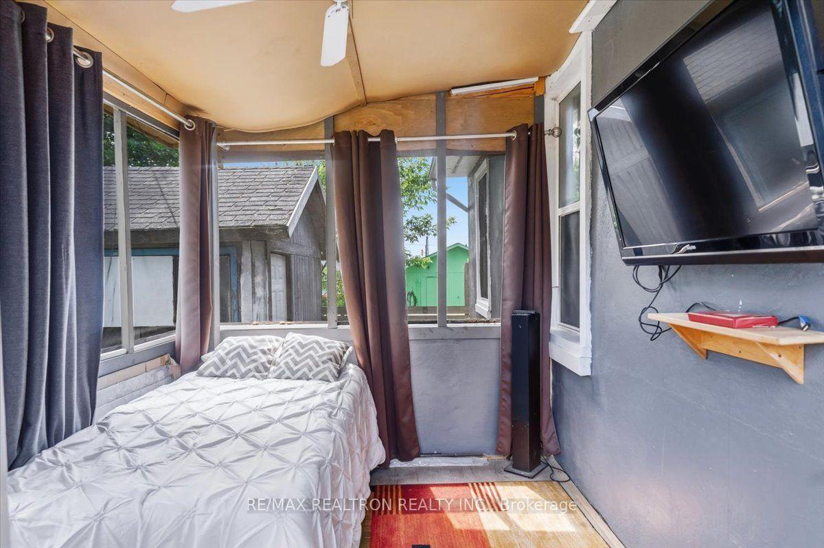 Photo 31 of 25 Simcoe Street, Orillia — HOMEH