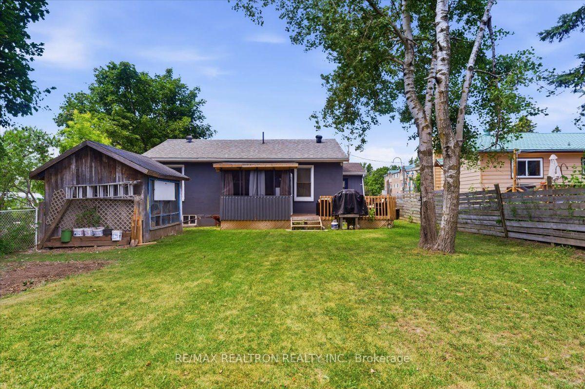 Photo 33 of 25 Simcoe Street, Orillia — HOMEH