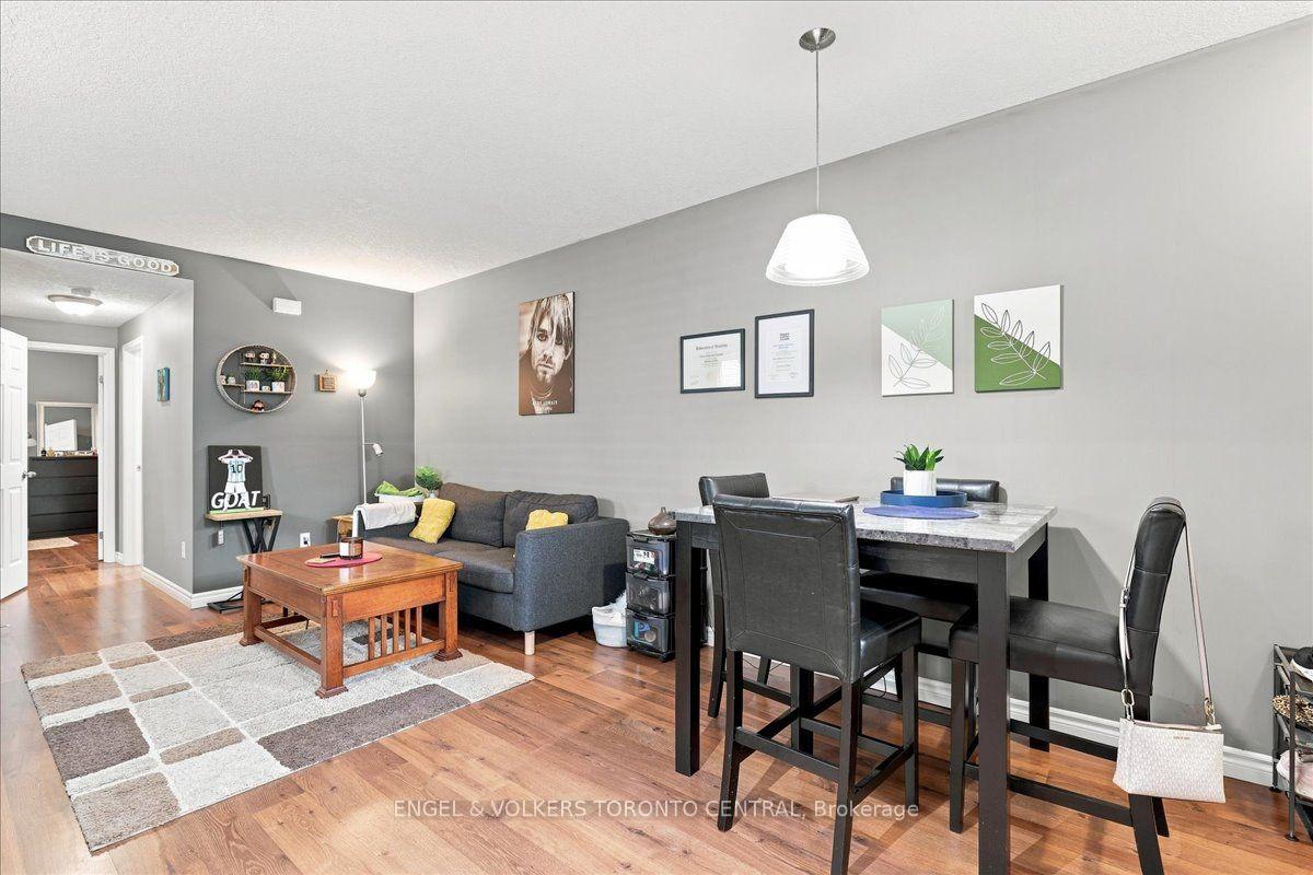 Photo 11 of Unit 11A, 240 Westmeadow Drive, Kitchener, Highland West — HOMEH