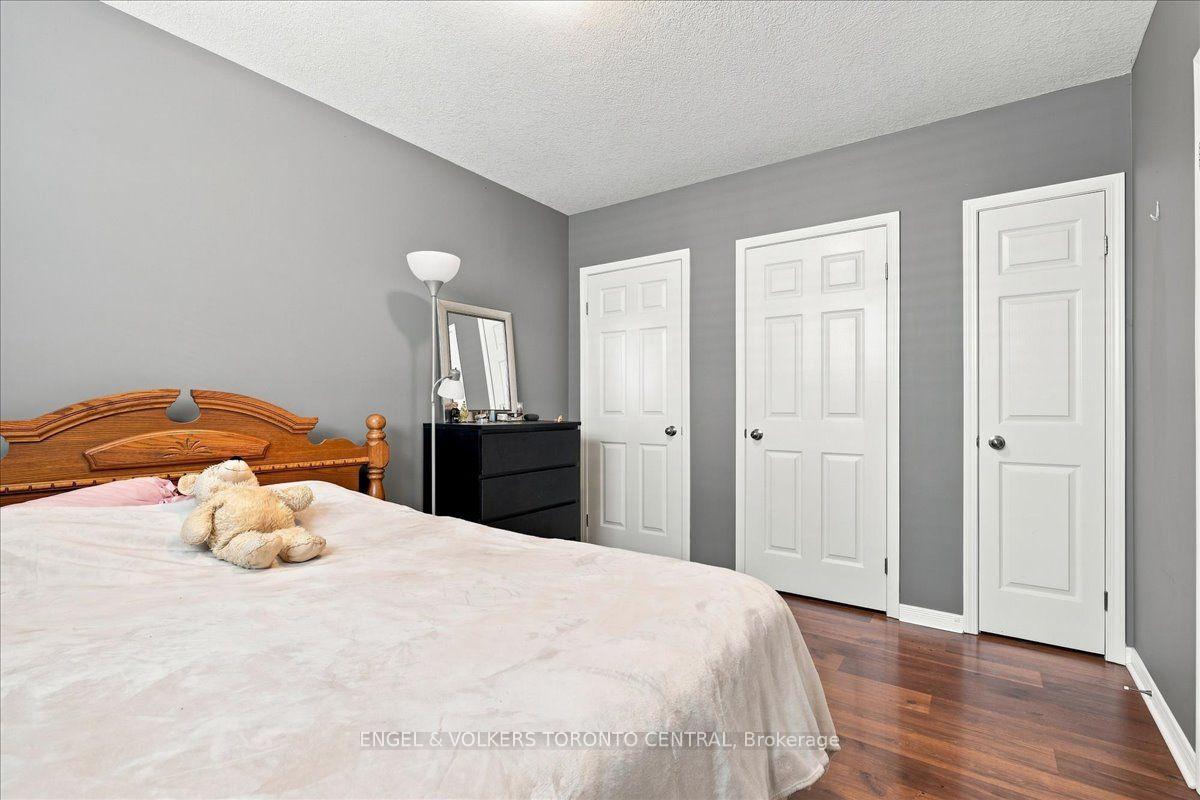 Photo 14 of Unit 11A, 240 Westmeadow Drive, Kitchener, Highland West — HOMEH