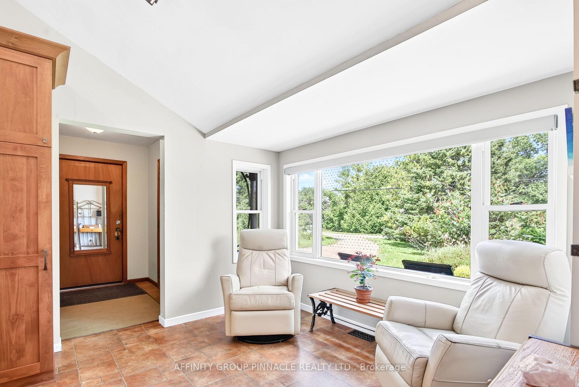 Photo 11 of 7 Ranchers Road, Kawartha Lakes, Fenelon — HOMEH