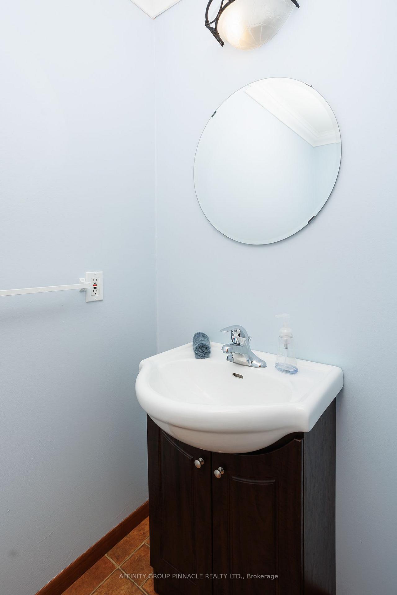 Photo 31 of 7 Ranchers Road, Kawartha Lakes, Fenelon — HOMEH