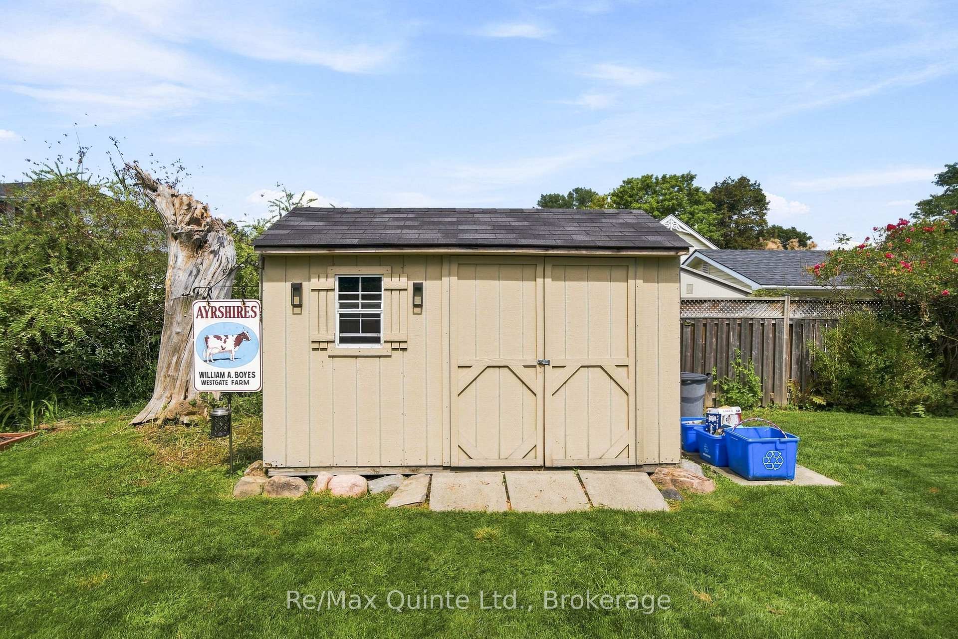 Photo 32 of 28 Shamrock Road, Belleville, Belleville Ward — HOMEH