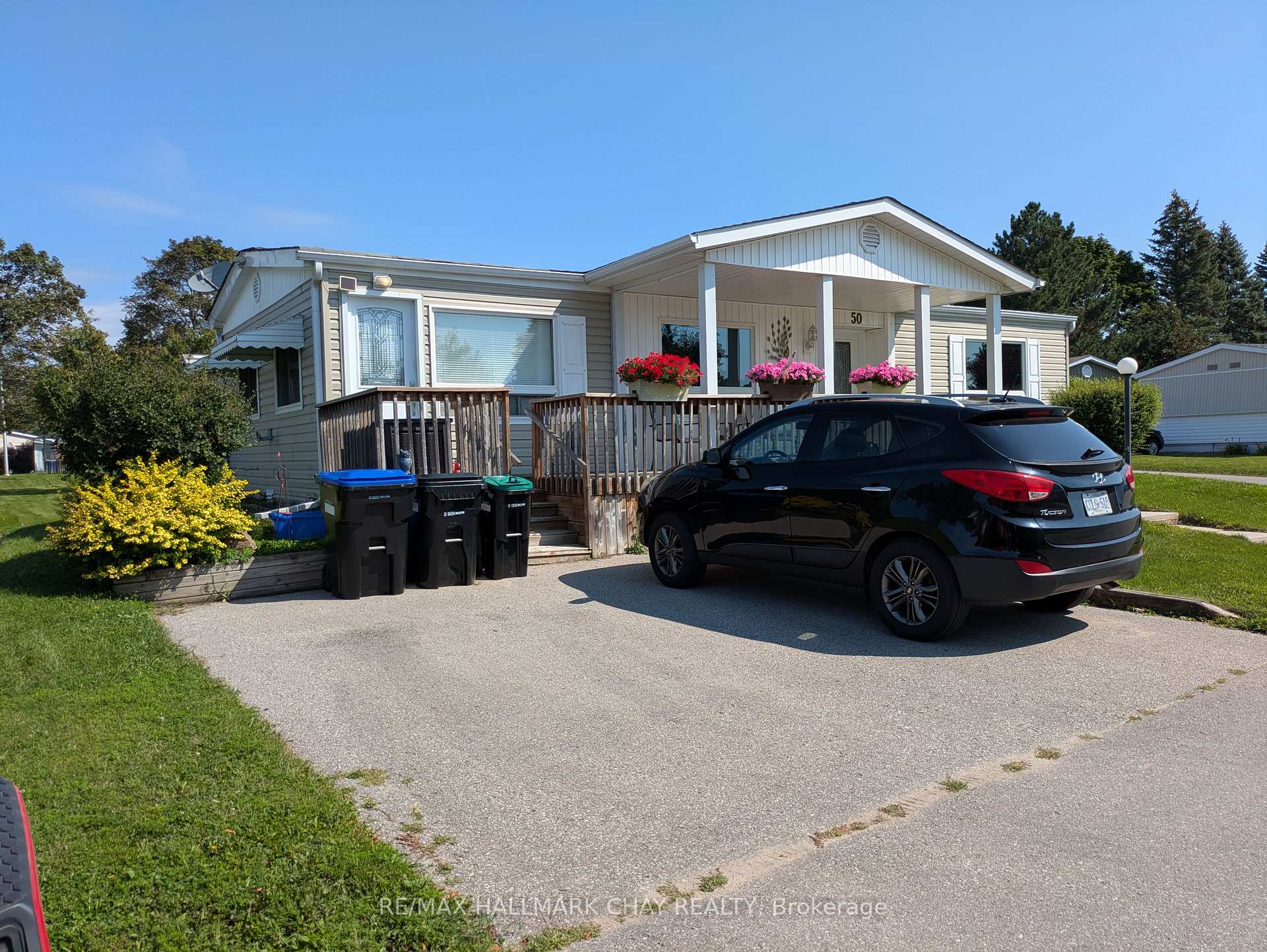 Photo 3 of 50 Linden Lane, Innisfil, Rural Innisfil — HOMEH