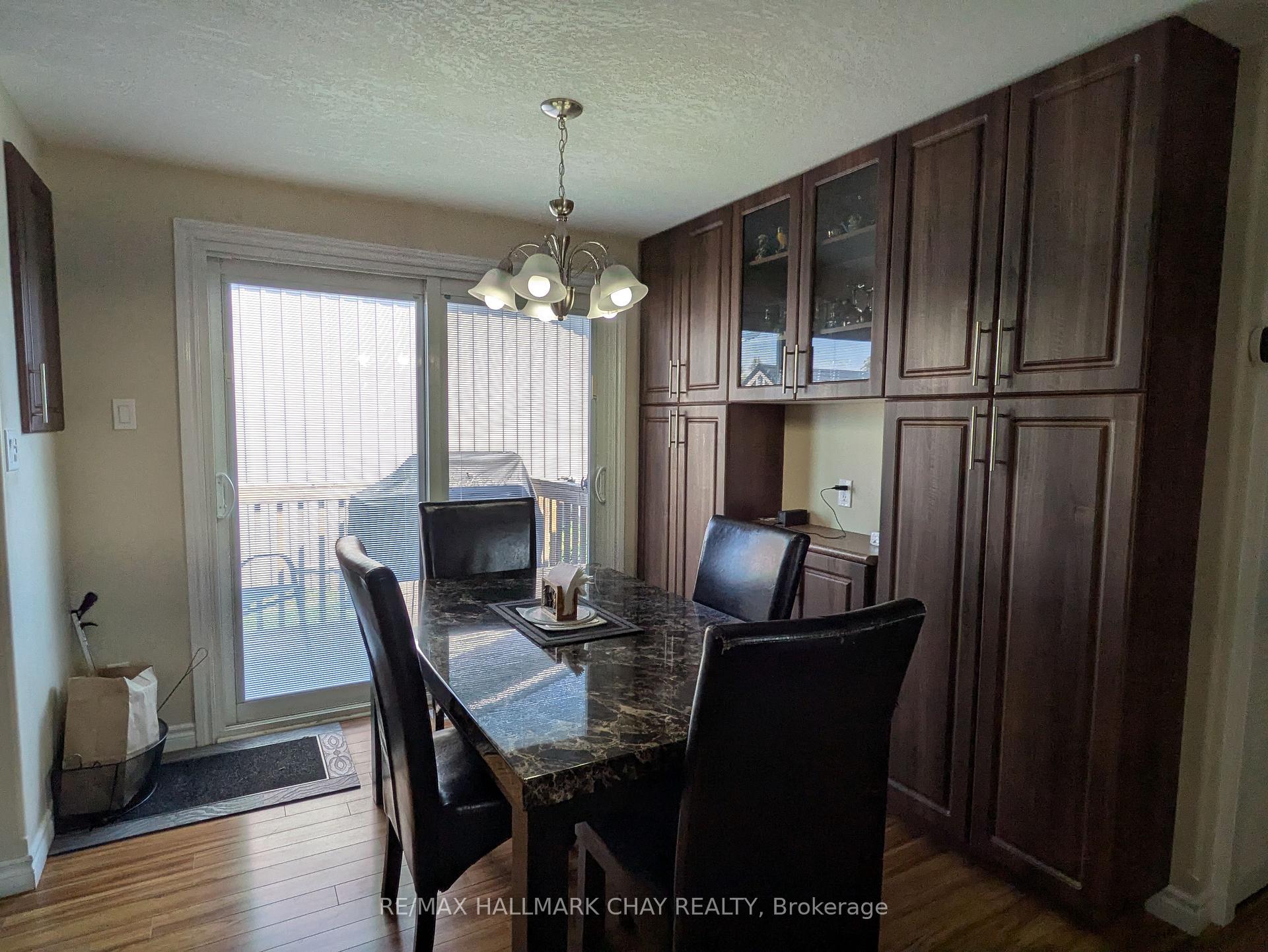Photo 13 of 50 Linden Lane, Innisfil, Rural Innisfil — HOMEH