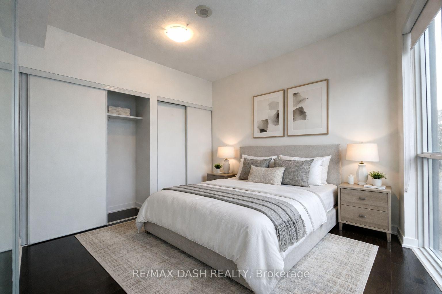 Photo 2 of Unit 1005, 1 The Esplanade Drive, Toronto, Waterfront Communities — HOMEH