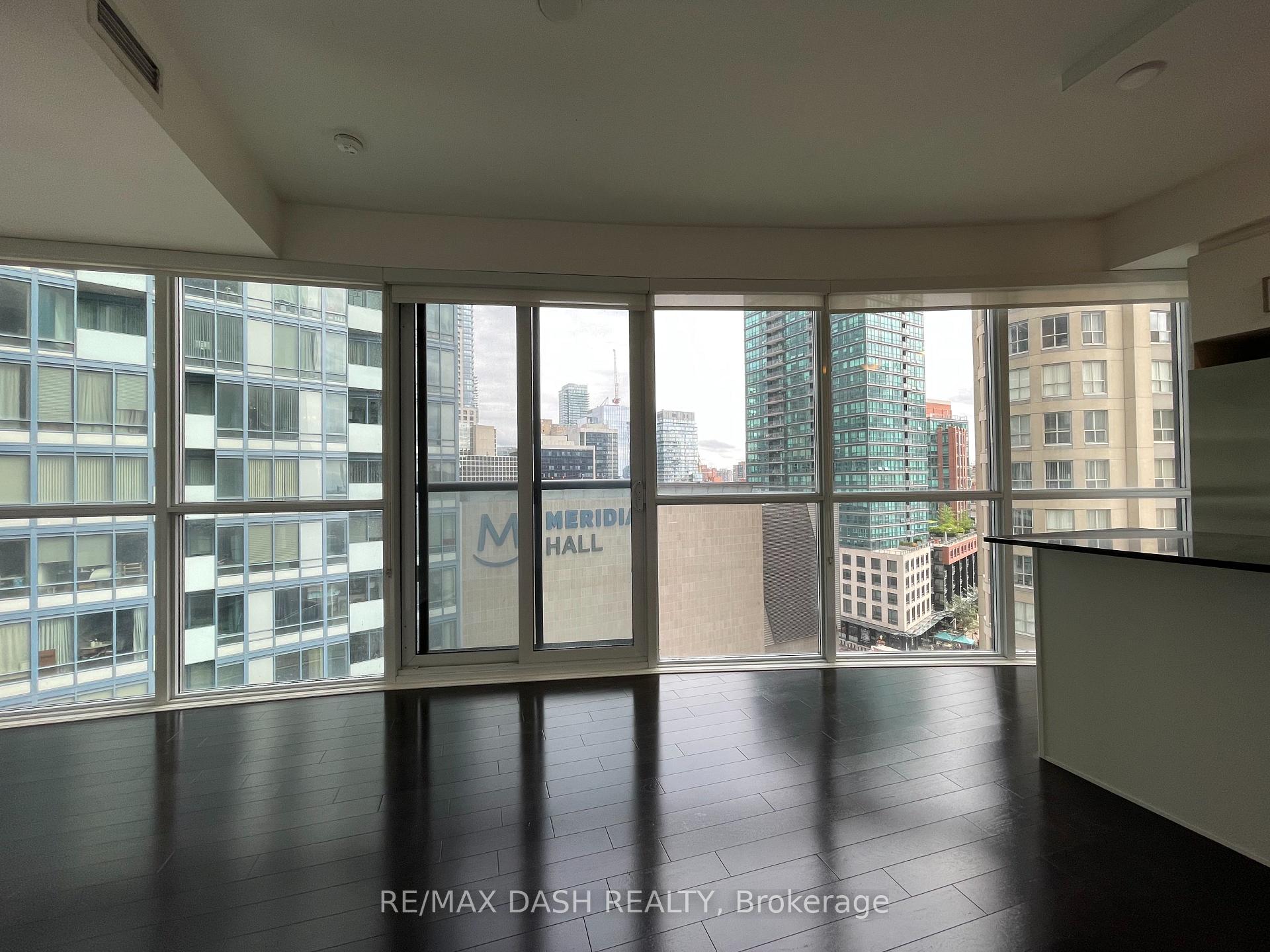 Photo 11 of Unit 1005, 1 The Esplanade Drive, Toronto, Waterfront Communities — HOMEH