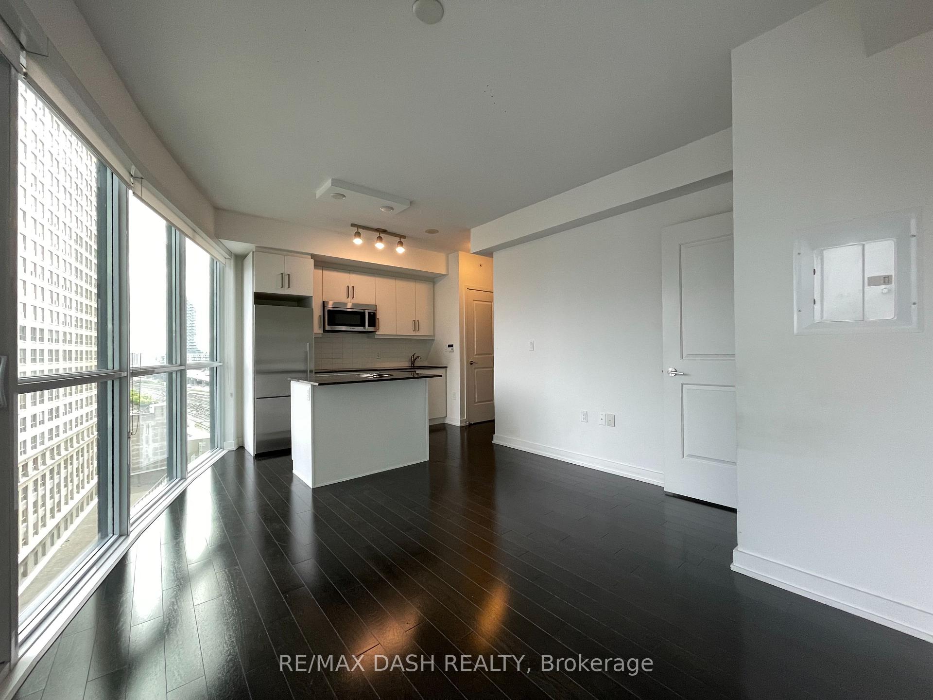 Photo 14 of Unit 1005, 1 The Esplanade Drive, Toronto, Waterfront Communities — HOMEH