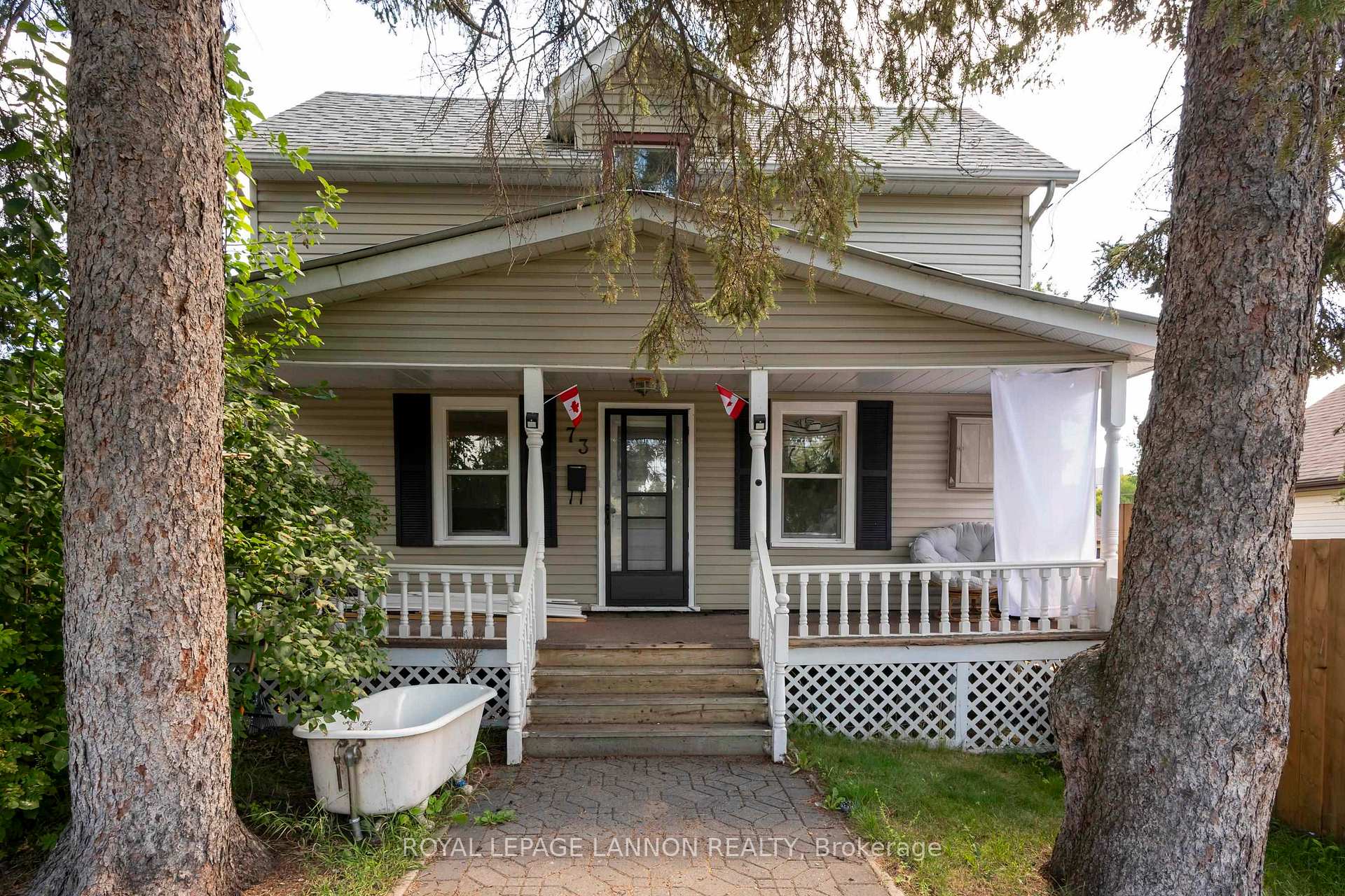 Photo of 73 Empress Ave N