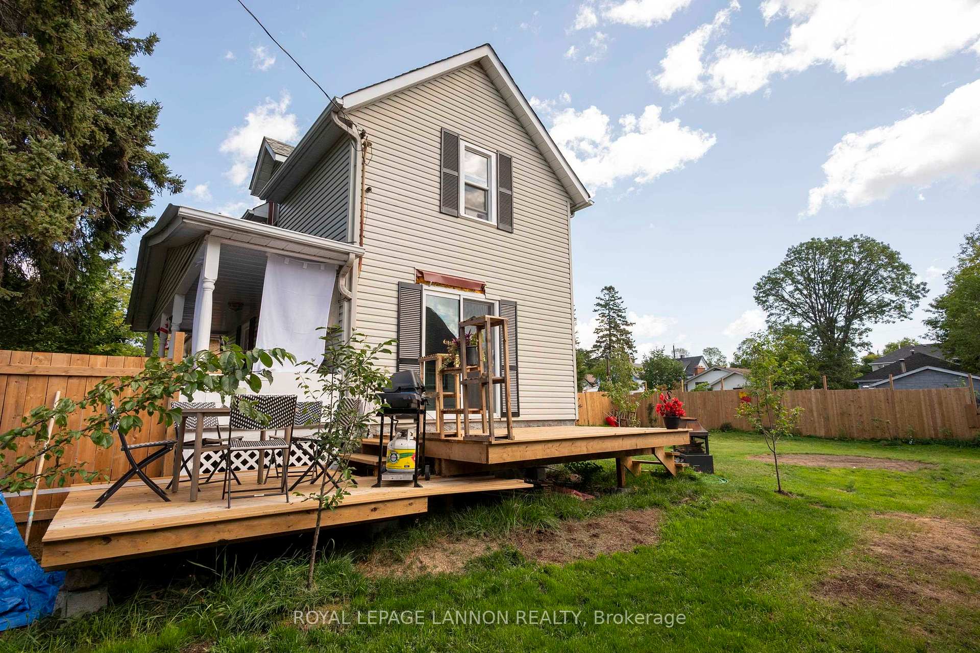 Photo 13 of 73 Empress Ave N, Thunder Bay, College Heights — HOMEH