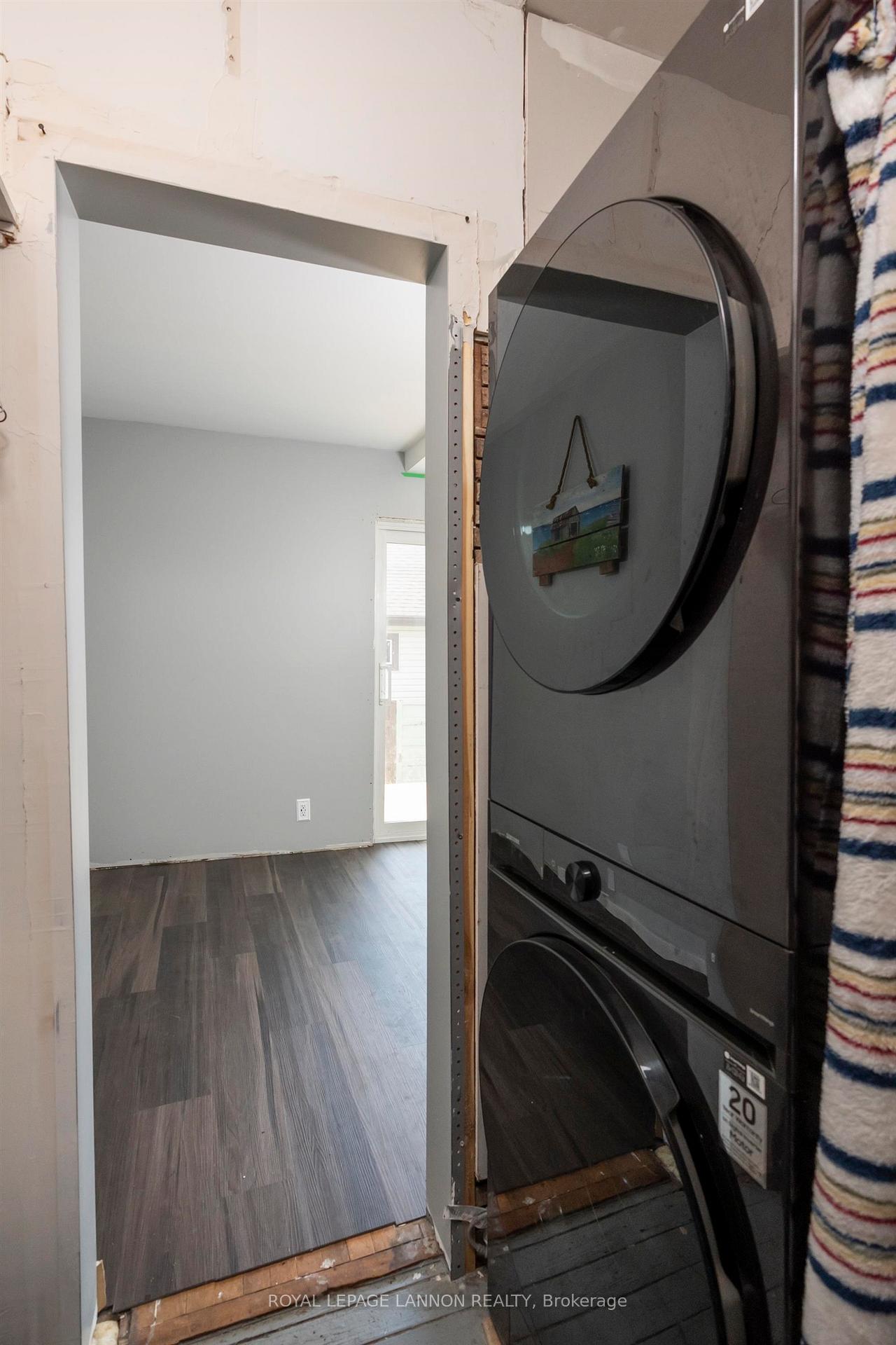 Photo 20 of 73 Empress Ave N, Thunder Bay, College Heights — HOMEH