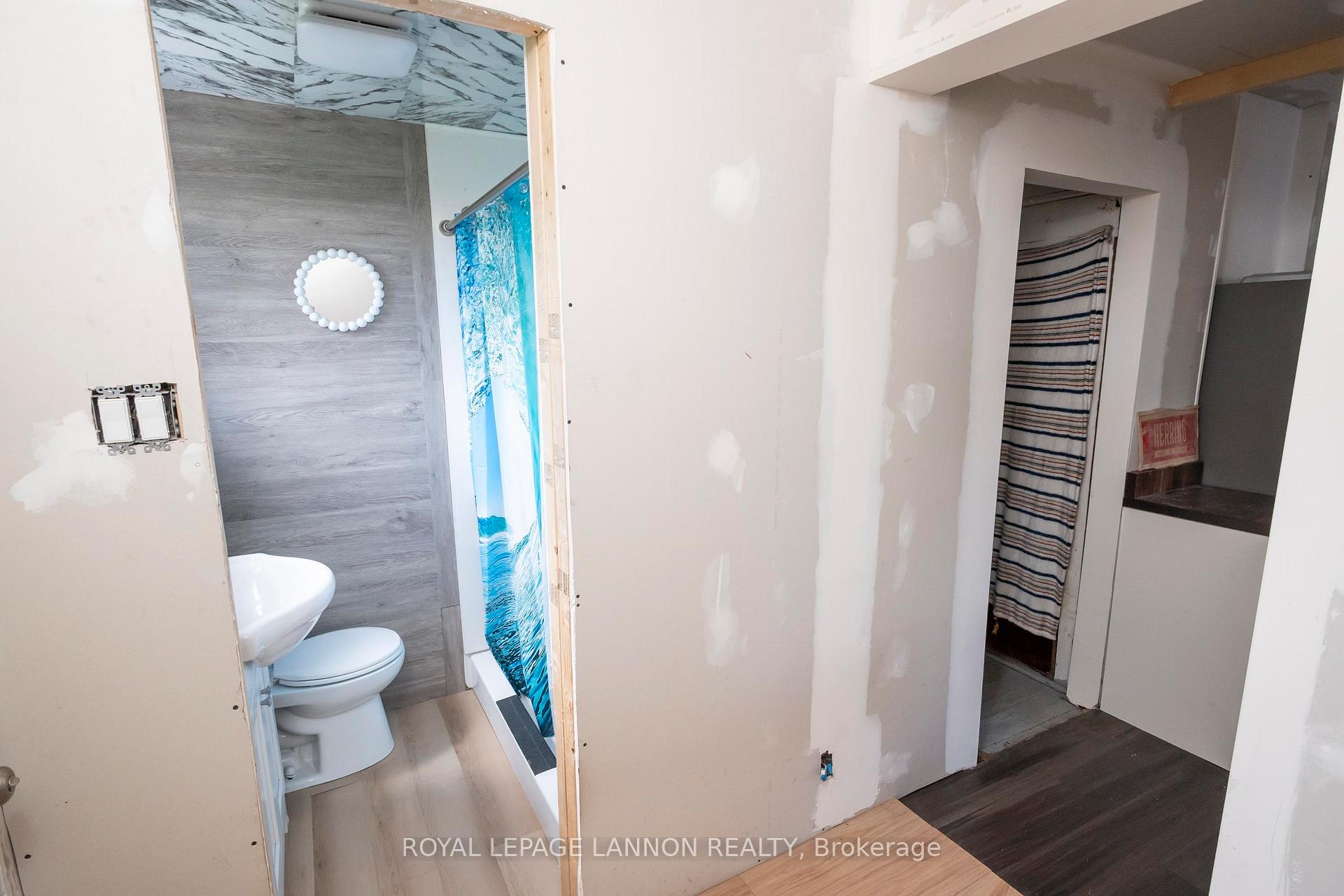 Photo 29 of 73 Empress Ave N, Thunder Bay, College Heights — HOMEH