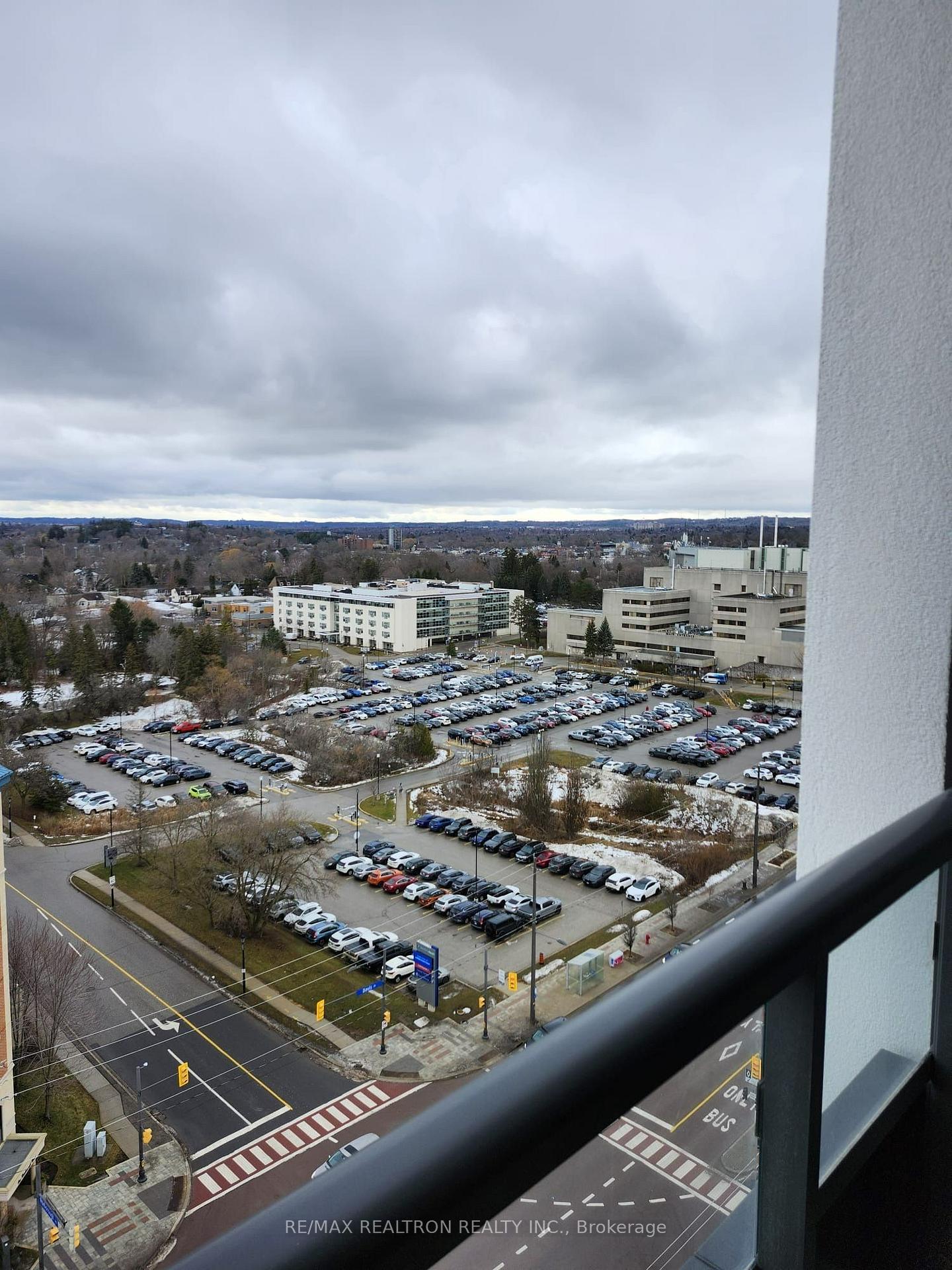 Photo 9 of Unit A1309, 705 Davis Drive, Newmarket, Huron Heights-Leslie Valley — HOMEH