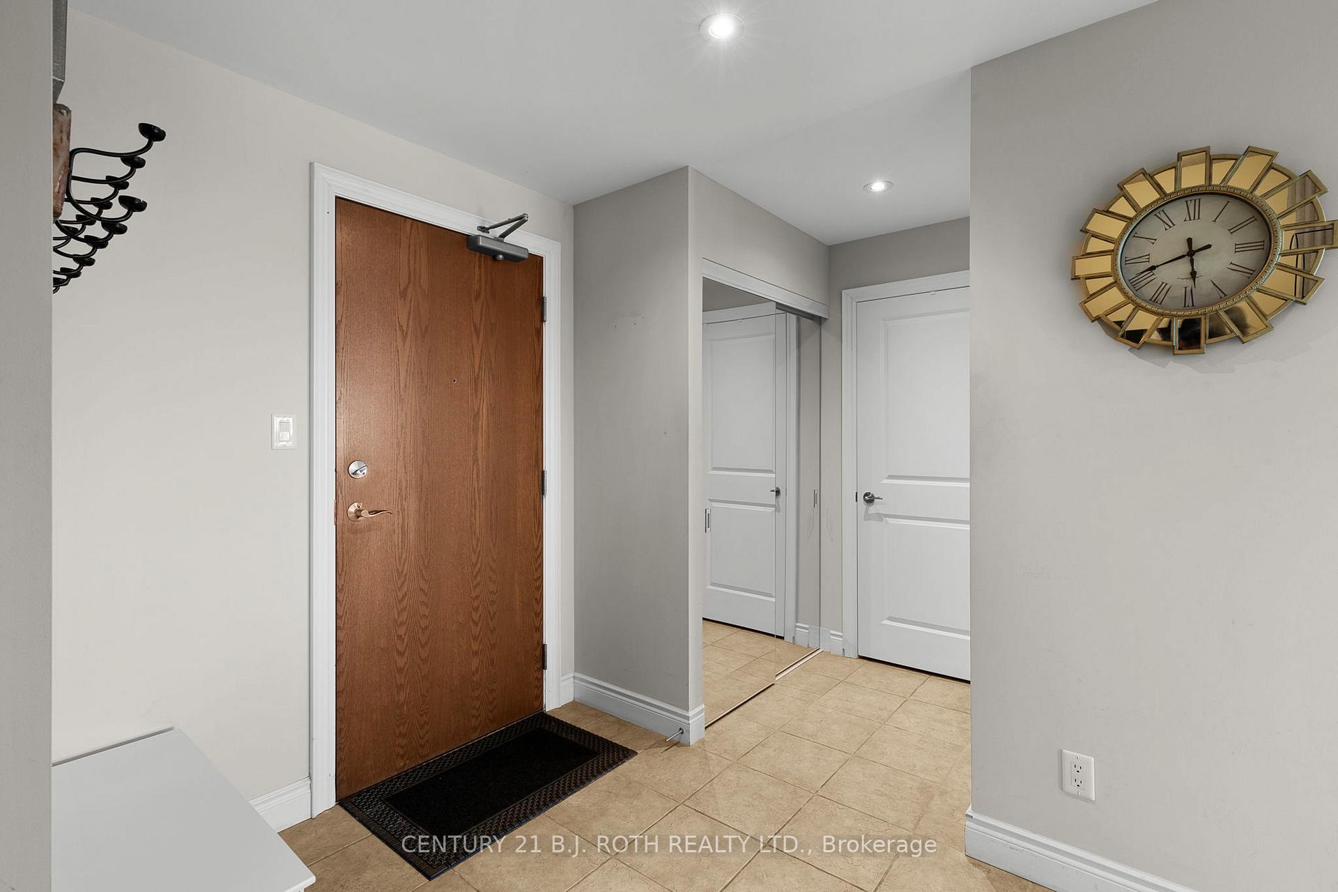 Photo 3 of Unit 1310, 37 Ellen Street, Barrie, City Centre — HOMEH
