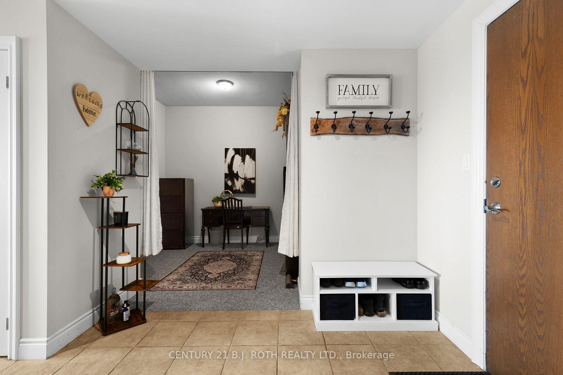 Photo 4 of Unit 1310, 37 Ellen Street, Barrie, City Centre — HOMEH