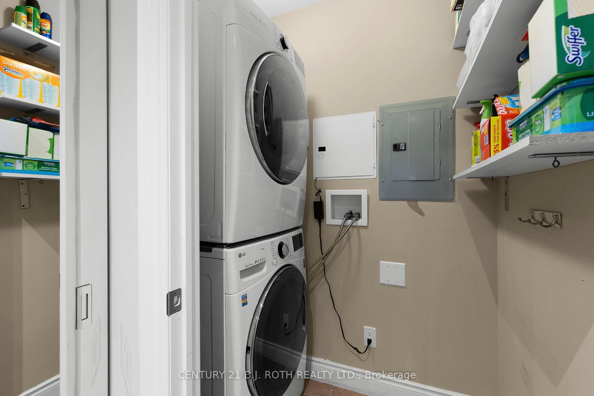 Photo 15 of Unit 1310, 37 Ellen Street, Barrie, City Centre — HOMEH