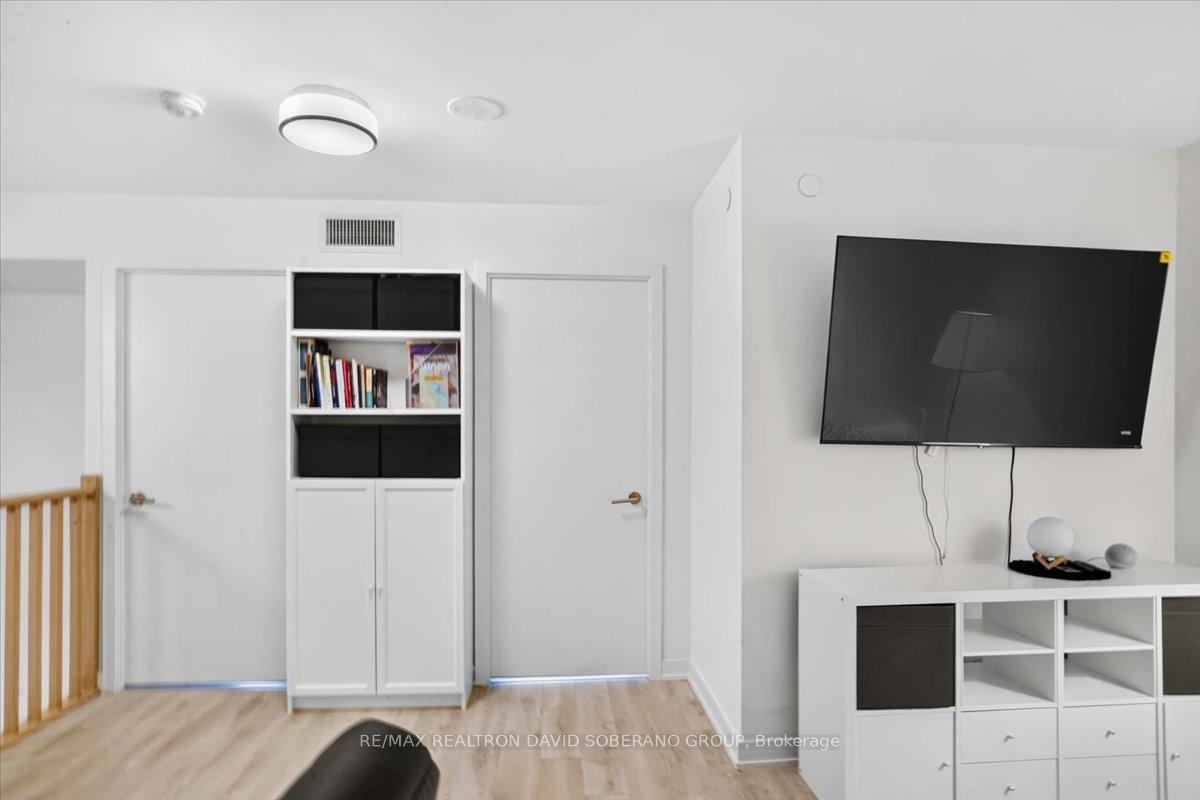 Photo 18 of Unit 4, 112 Varna Drive, Toronto, Englemount-Lawrence — HOMEH