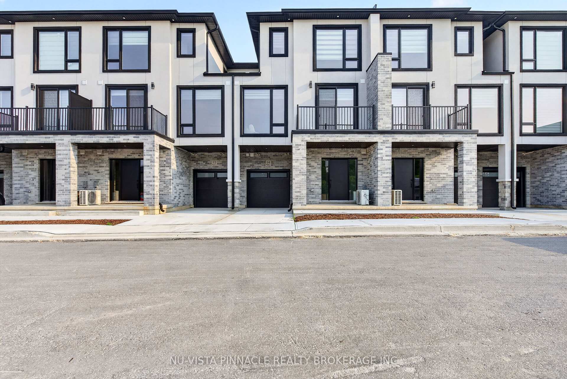Photo of Unit 14, 3103 Petty Street
