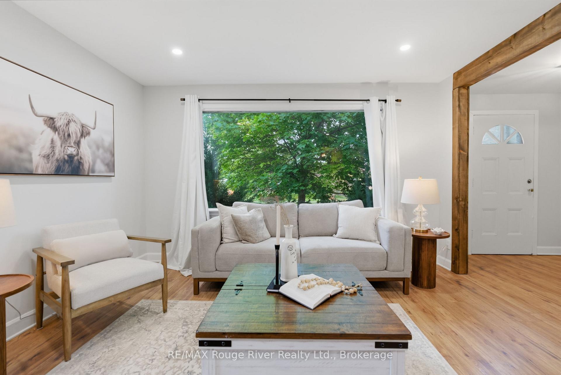 Photo 7 of 152 Wilson Road S, Oshawa, Donevan — HOMEH