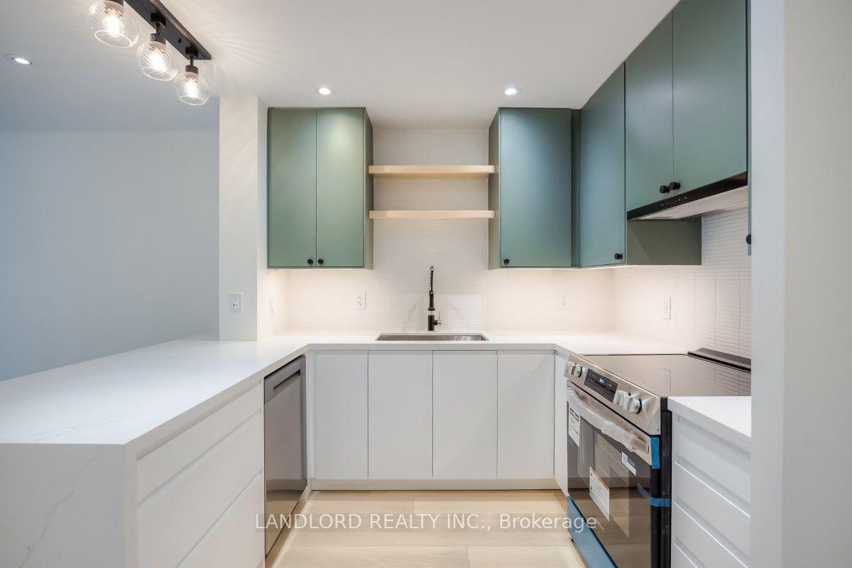Photo 8 of Unit 512, 1863 Queen Street E, Toronto, The Beaches — HOMEH