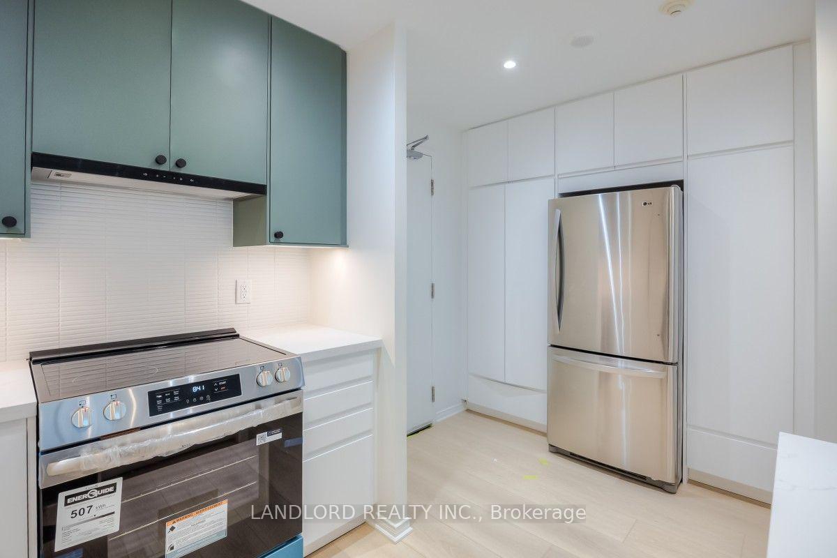 Photo 9 of Unit 512, 1863 Queen Street E, Toronto, The Beaches — HOMEH