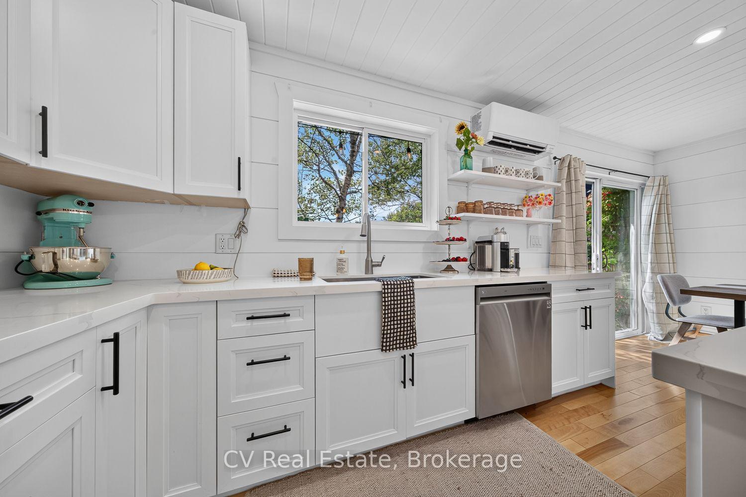 Photo 15 of 23 Lock Street, Seguin — HOMEH