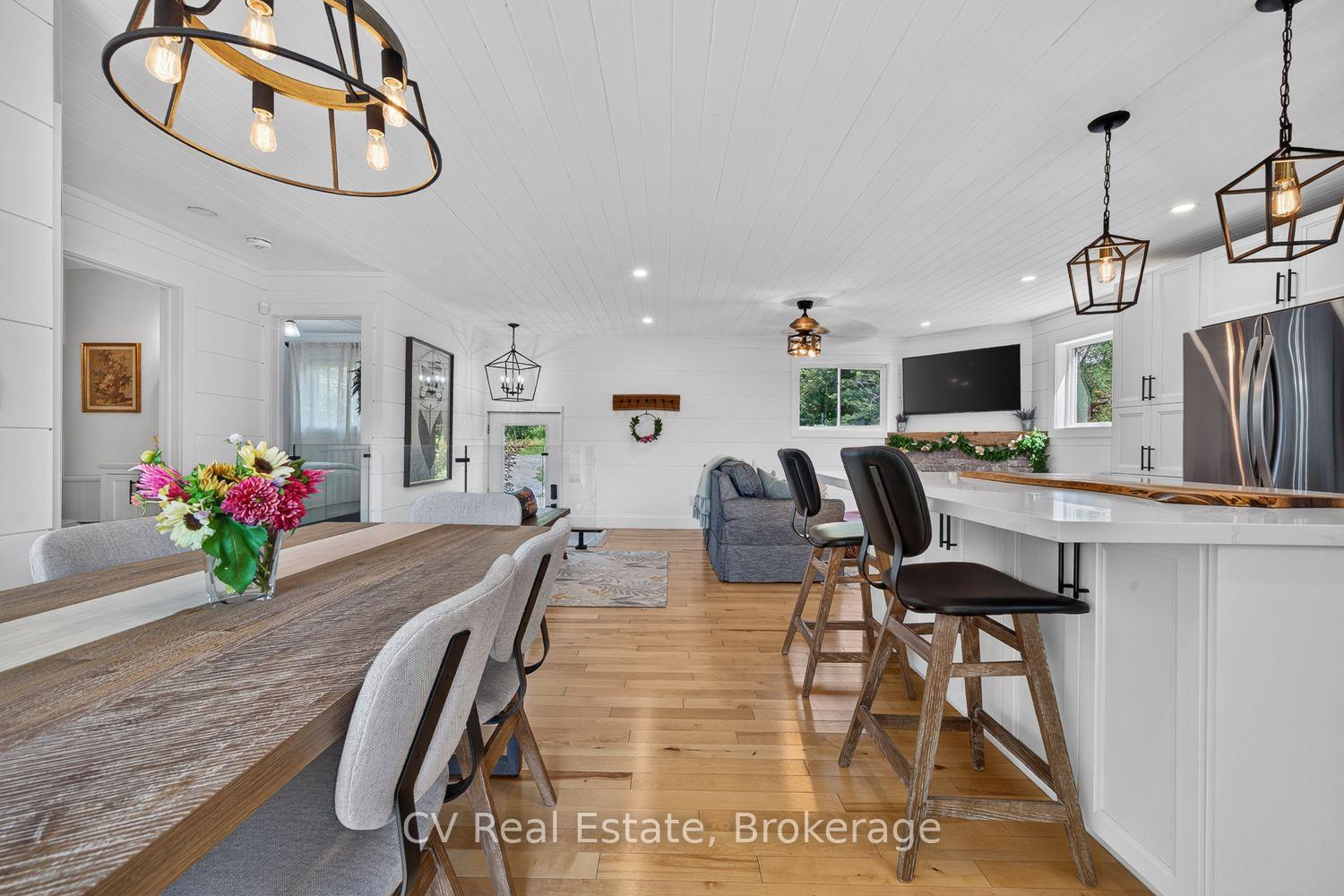 Photo 17 of 23 Lock Street, Seguin — HOMEH