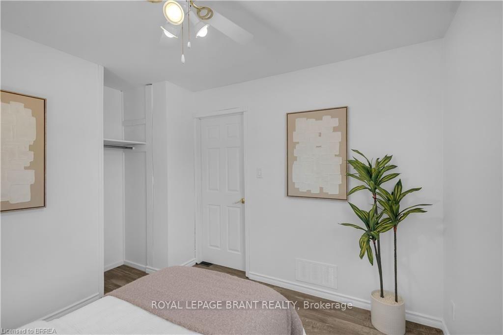 Photo 22 of 74 Eighth Avenue, Brantford, Eagle Place East — HOMEH